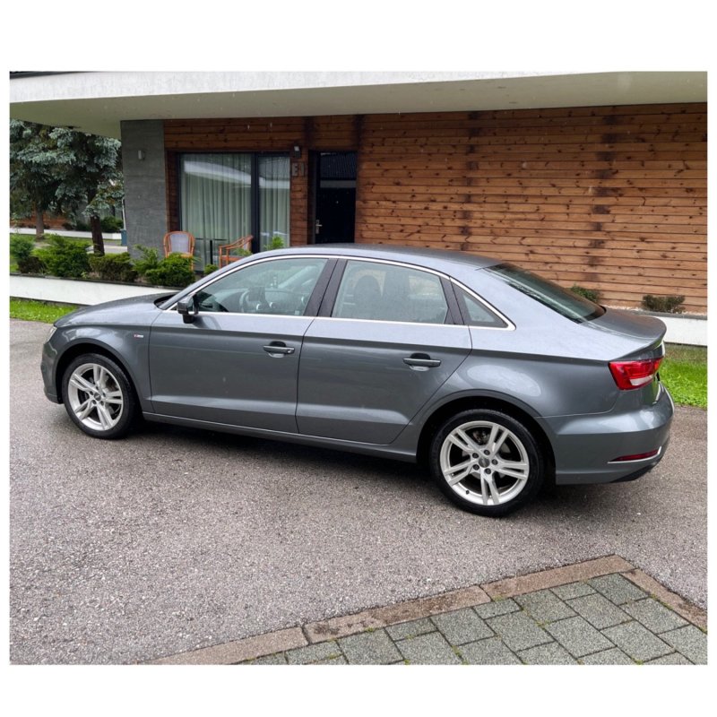 Automobil