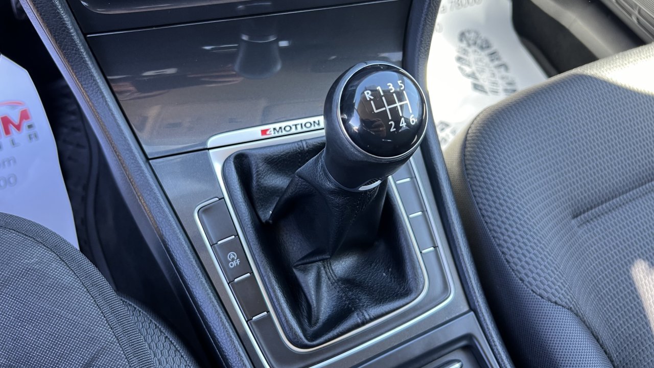 Automobil