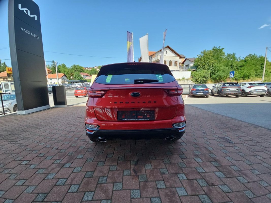 Automobil
