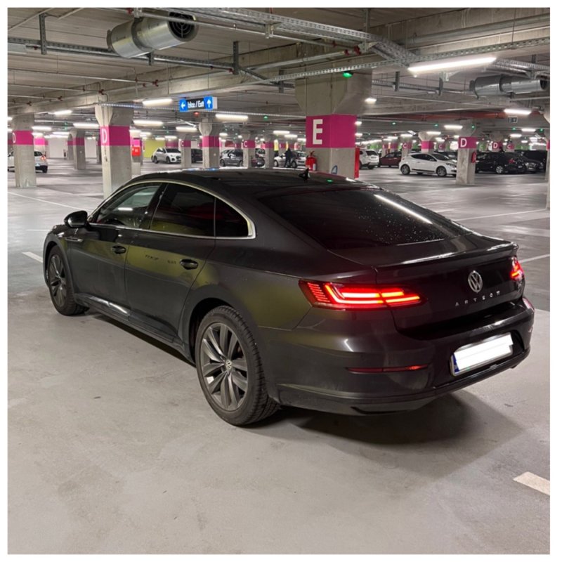 Automobil