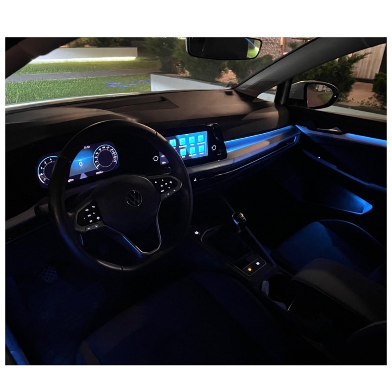 Automobil